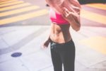 Hilft CBD beim Abnehmen? Fitness Frau