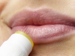 Hilft CBD gegen (Lippen) Herpes